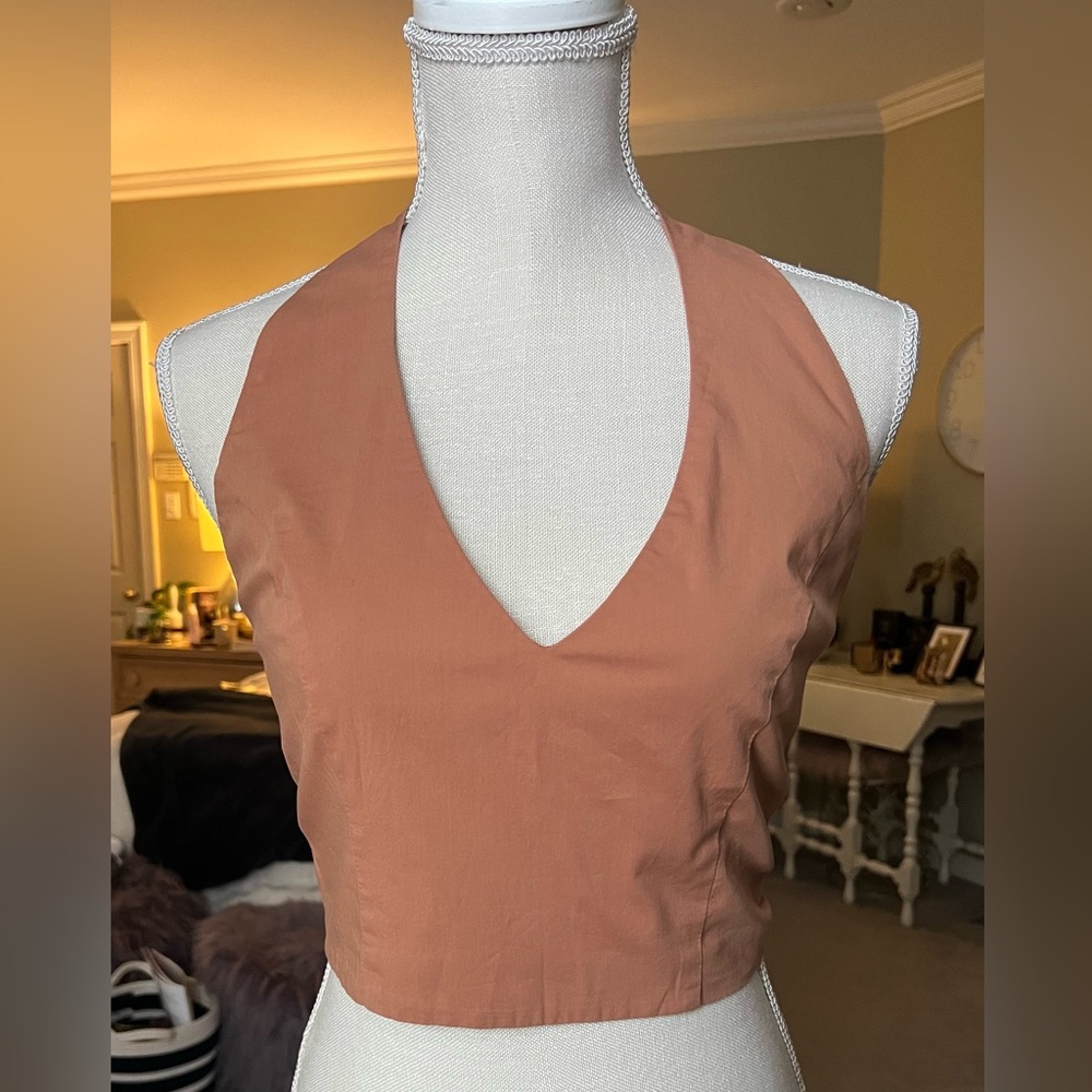 GB halter tie back shirt. Dusty peach. Size M